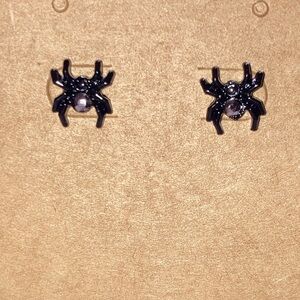 Spider rhinestone stud earrings